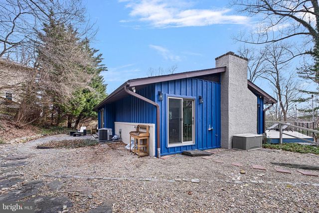 708 AMBLESIDE DR, Wilmington, DE 19808