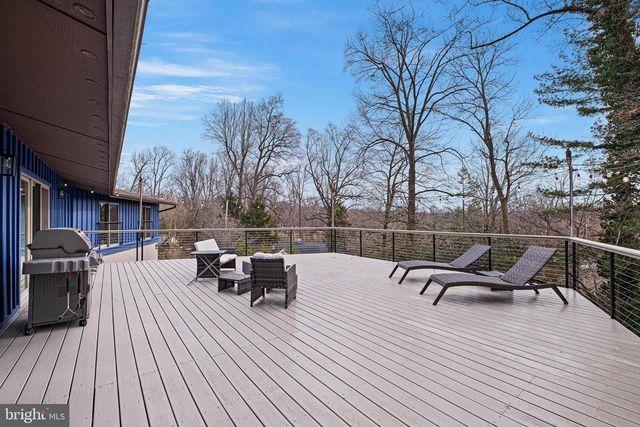 708 AMBLESIDE DR, Wilmington, DE 19808