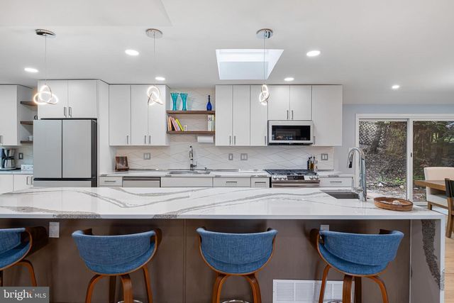 708 AMBLESIDE DR, Wilmington, DE 19808