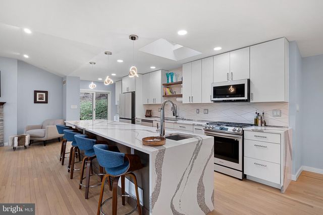 708 AMBLESIDE DR, Wilmington, DE 19808