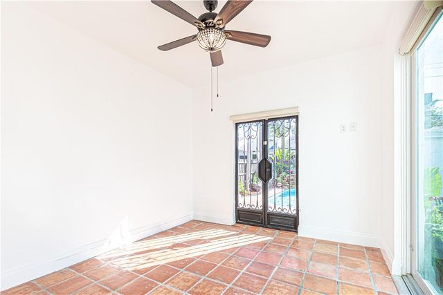 1220 SE 2ND Street, Fort Lauderdale, FL 33301