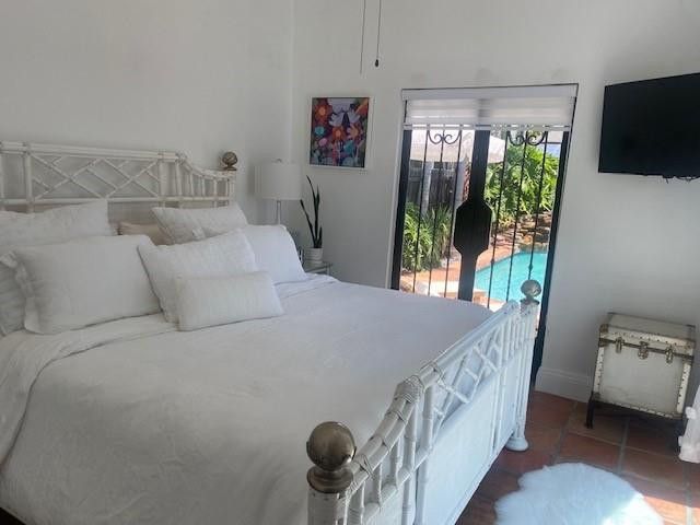 1220 SE 2ND Street, Fort Lauderdale, FL 33301