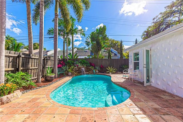 1220 SE 2ND Street, Fort Lauderdale, FL 33301