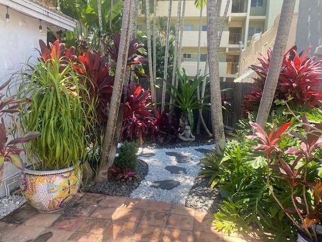 1220 SE 2ND Street, Fort Lauderdale, FL 33301