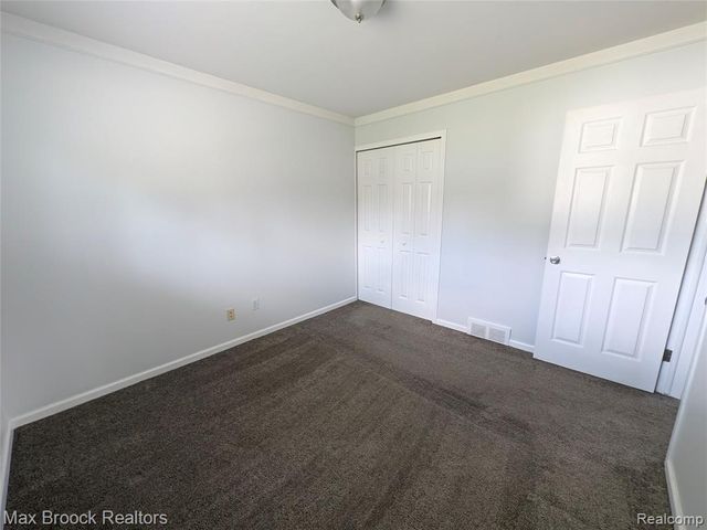 14569 Blue Skies Street, Livonia, MI 48154