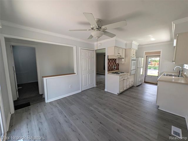 14569 Blue Skies Street, Livonia, MI 48154