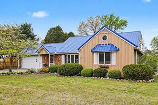 12821 S Drive N, Convis Twp, MI 49014