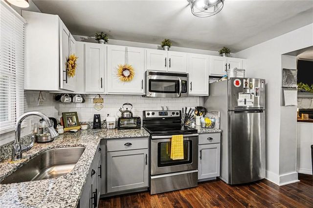 211 Hillside Drive, Waleska, GA 30183