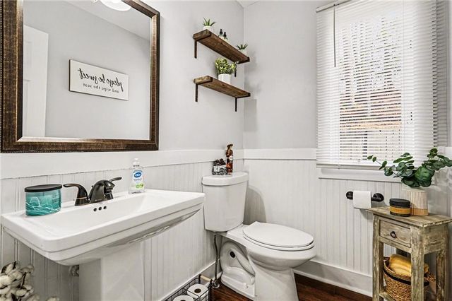 211 Hillside Drive, Waleska, GA 30183