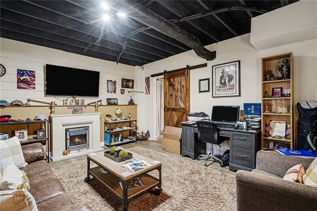 211 Hillside Drive, Waleska, GA 30183