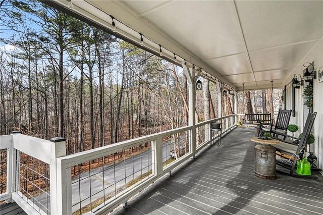 211 Hillside Drive, Waleska, GA 30183