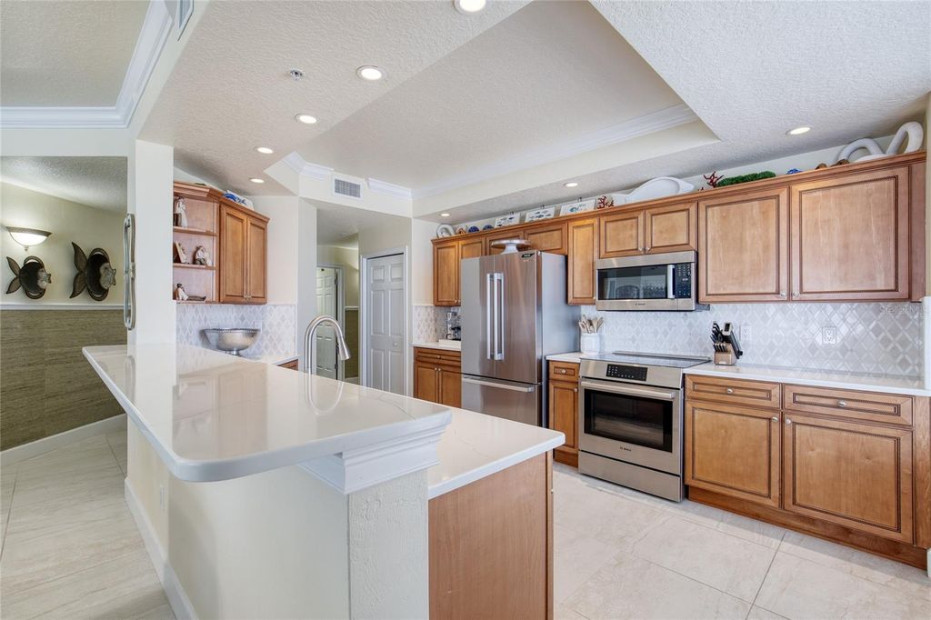 Image 12 of property listing at 2403 S ATLANTIC AVENUE 808, Daytona Beach, FL 32118