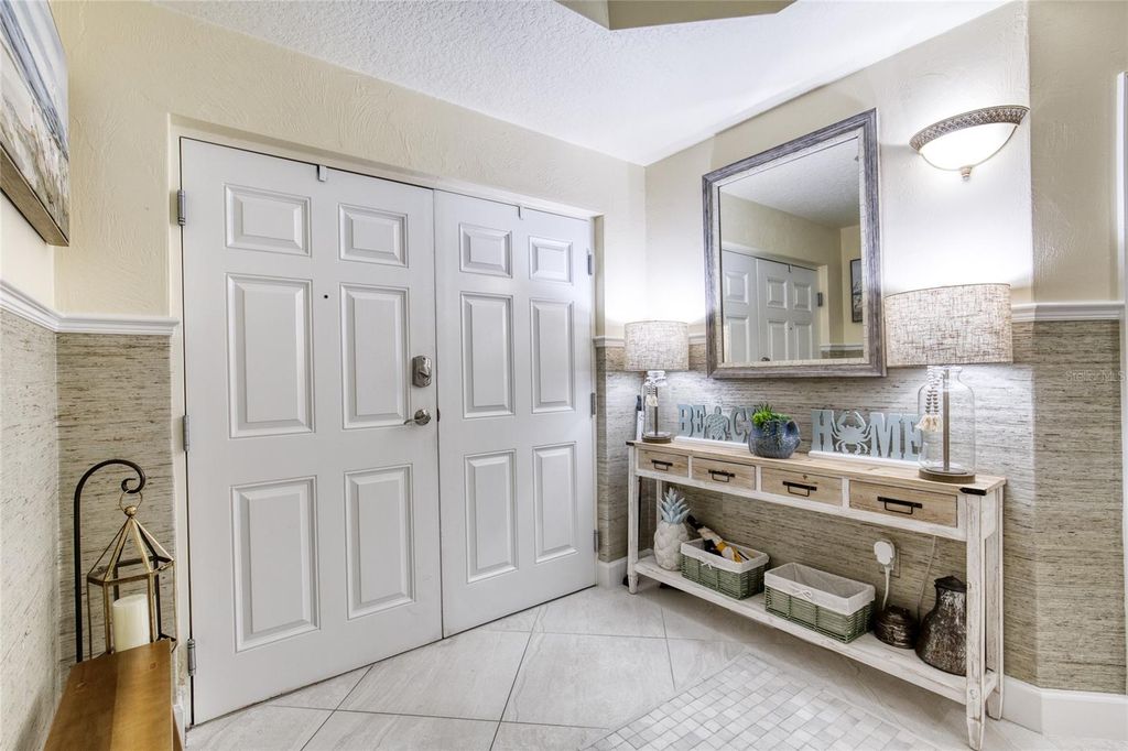 Image 9 of property listing at 2403 S ATLANTIC AVENUE 808, Daytona Beach, FL 32118