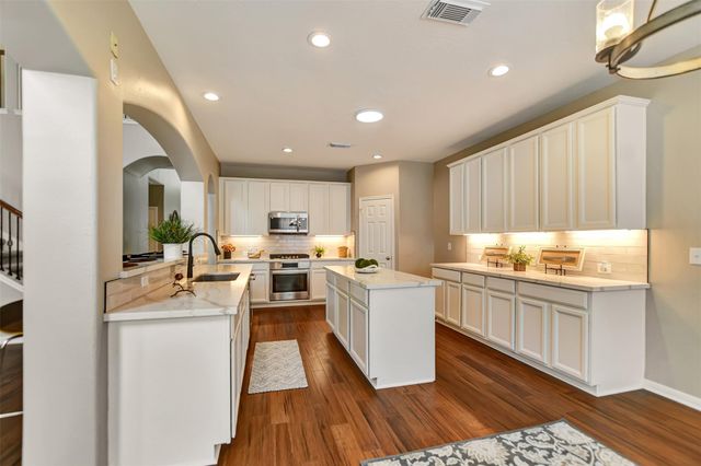 810 Almond Pointe, League City, TX 77573