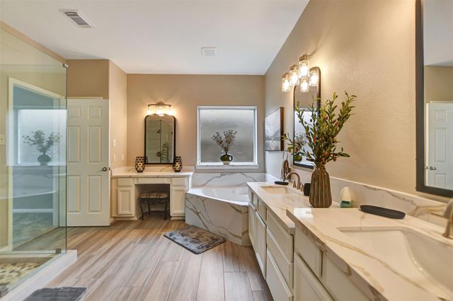 810 Almond Pointe, League City, TX 77573