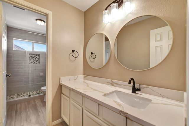 810 Almond Pointe, League City, TX 77573