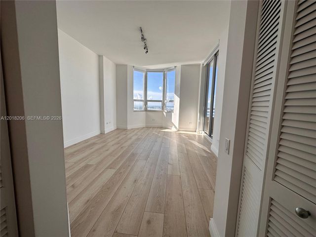 808 Brickell Key Dr 3608, Miami, FL 33131
