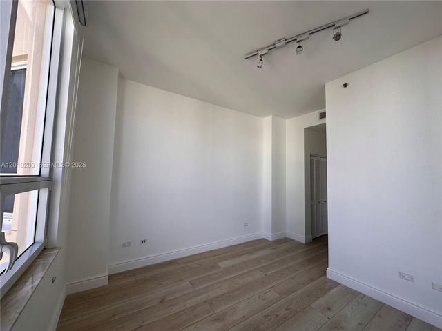 808 Brickell Key Dr 3608, Miami, FL 33131