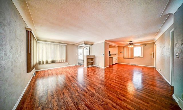 2401 Victoria Drive SW, Cedar Rapids, IA 52404