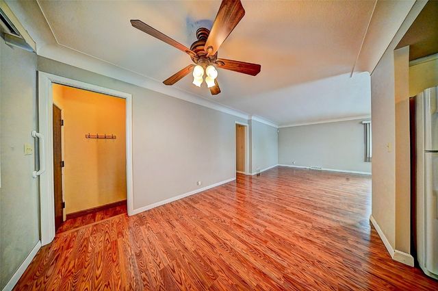 2401 Victoria Drive SW, Cedar Rapids, IA 52404