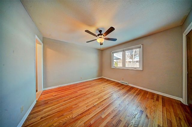 2401 Victoria Drive SW, Cedar Rapids, IA 52404