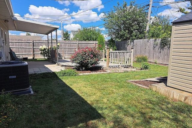 2401 Victoria Drive SW, Cedar Rapids, IA 52404