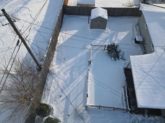 2401 Victoria Drive SW, Cedar Rapids, IA 52404