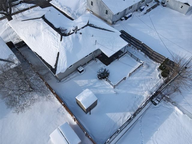 2401 Victoria Drive SW, Cedar Rapids, IA 52404