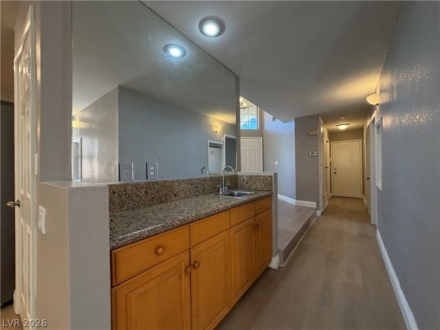 3045 Marsh Court, Las Vegas, NV 89128