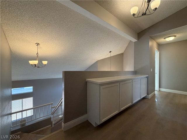 3045 Marsh Court, Las Vegas, NV 89128