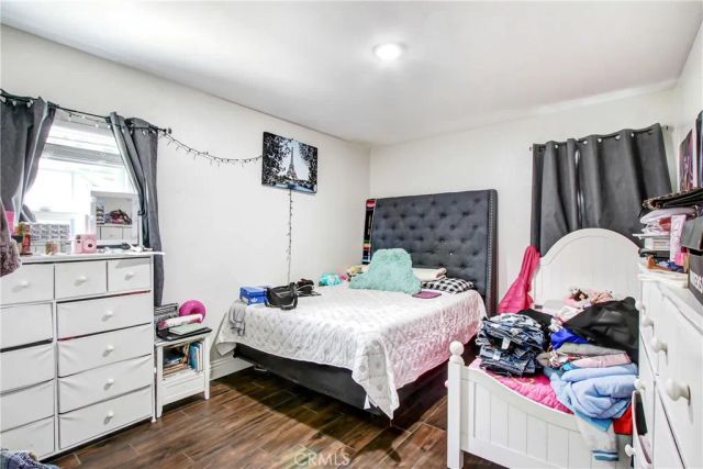 8426 Greenpoint, Riverside, CA 92503