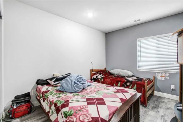 8426 Greenpoint, Riverside, CA 92503