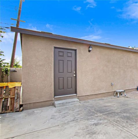 8426 Greenpoint, Riverside, CA 92503