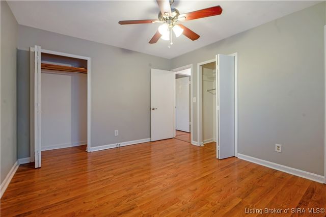 212 Village Pine Drive, New Albany, IN 47150