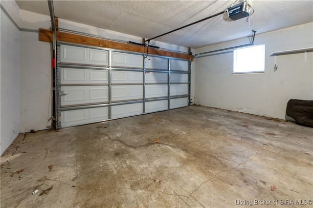 212 Village Pine Drive, New Albany, IN 47150