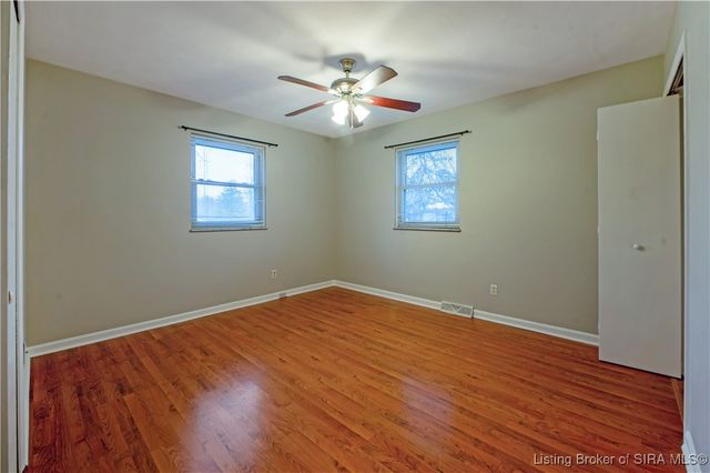 212 Village Pine Drive, New Albany, IN 47150