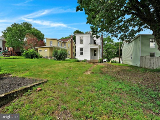 221 ORCHARD ST, Auburn, PA 17922
