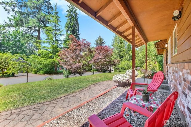 2438 Tyndell Circle SW, Tumwater, WA 98512