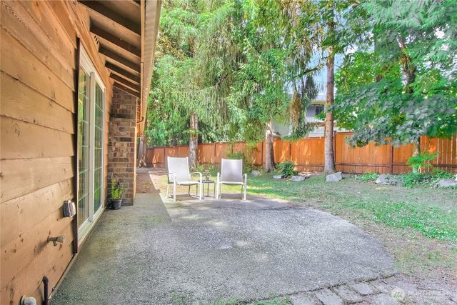 2438 Tyndell Circle SW, Tumwater, WA 98512