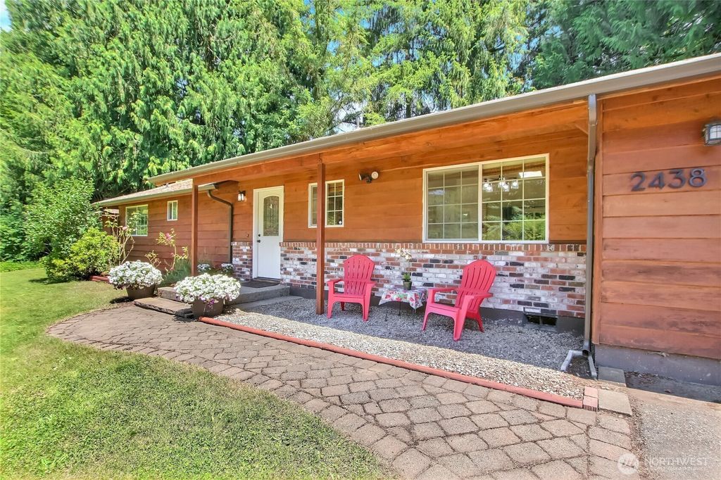 2438 Tyndell Circle SW, Tumwater, WA 98512