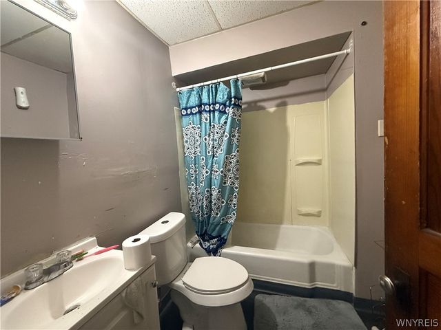 76 Sattler Avenue, Buffalo, NY 14211