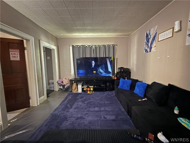 76 Sattler Avenue, Buffalo, NY 14211