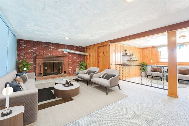 11 Lorraine Ter, Arlington, MA 02474