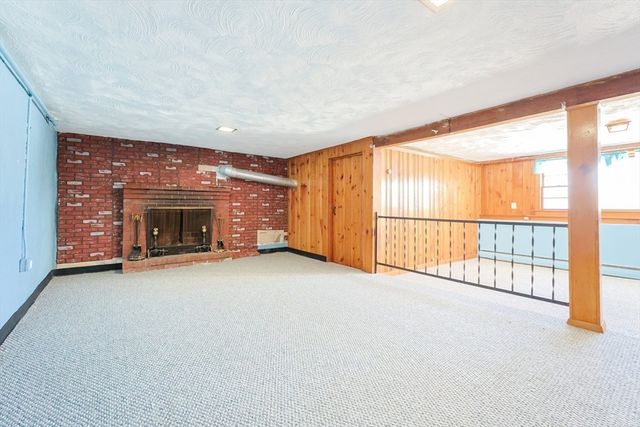 11 Lorraine Ter, Arlington, MA 02474