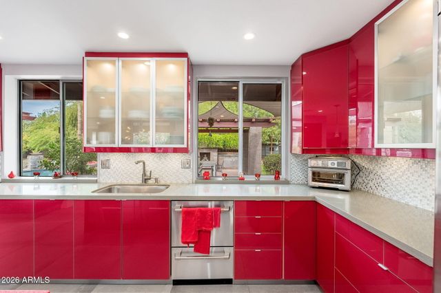 13208 N Hayden Road, Scottsdale, AZ 85260