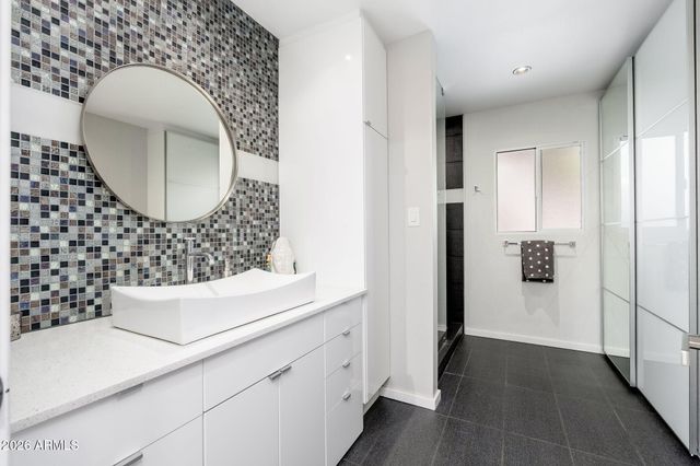 13208 N Hayden Road, Scottsdale, AZ 85260