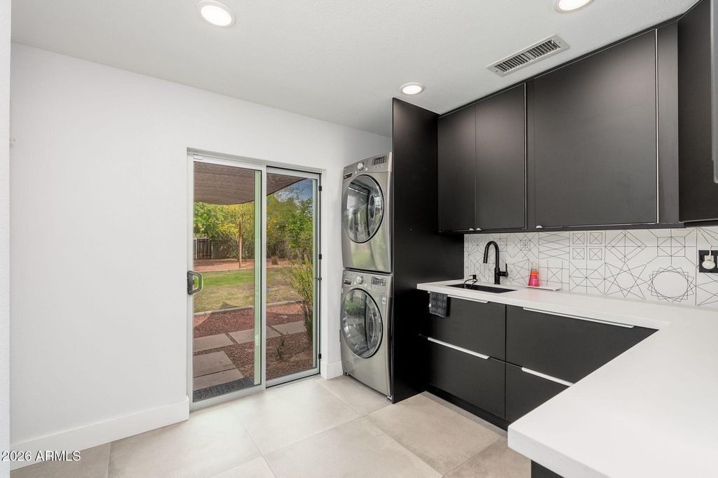Image 42 of property listing at 13208 N Hayden Road, Scottsdale, AZ 85260