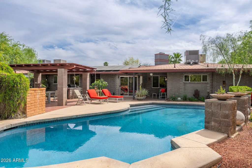 Image 52 of property listing at 13208 N Hayden Road, Scottsdale, AZ 85260