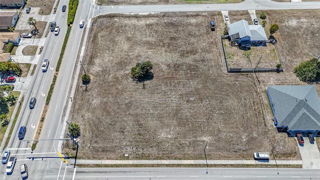 804 GLEASON PARKWAY, Cape Coral, FL 33914