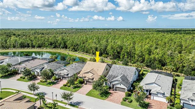 7700 Winding Cypress DR, Naples, FL 34114